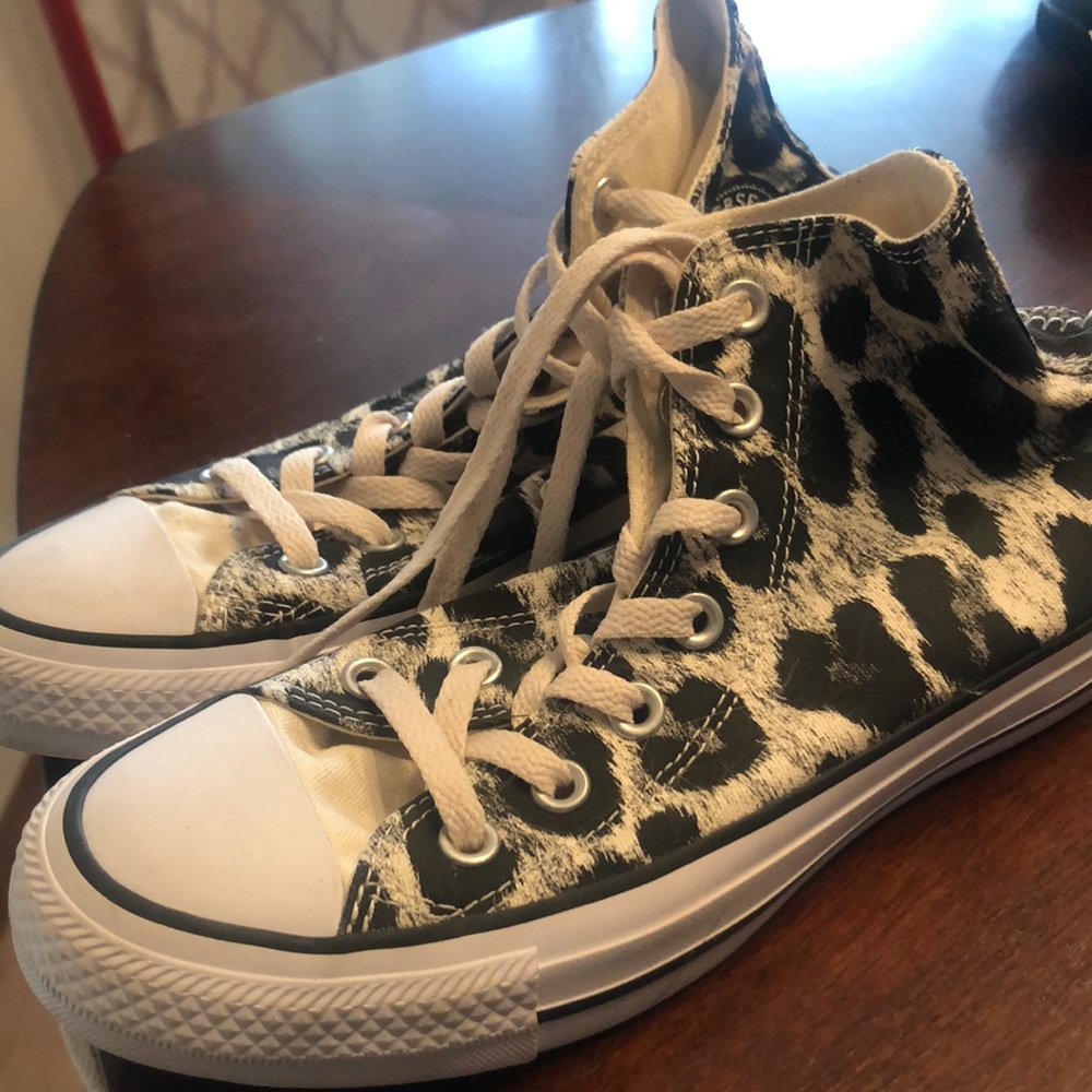 Women’s converse shoes
